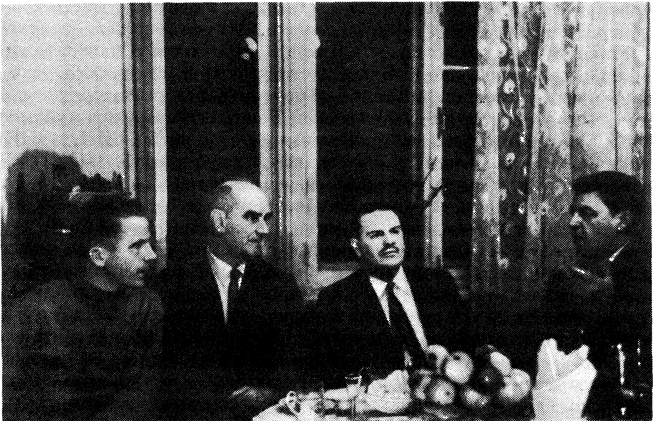 На квартире П.К. Чудинова (1961 г.). Слева направо: П.К. Чудинов, Ю.А. Орлов, Э.К. Олсон, И.А. Ефремов