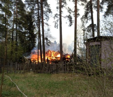 Сгоревший особняк Ефремова в Вырице собираются продать